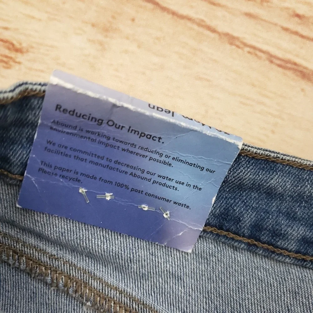 Abound Jeans Women 30 Blue Medium Wash‎ High Rise Button Fly Mom Jeans Denim